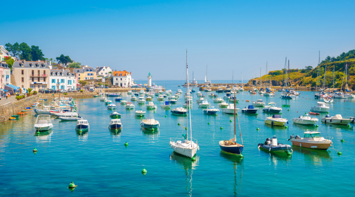 Port de Sauzon petit village de France