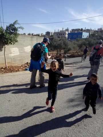 Photo de la rencontre avec les enfants