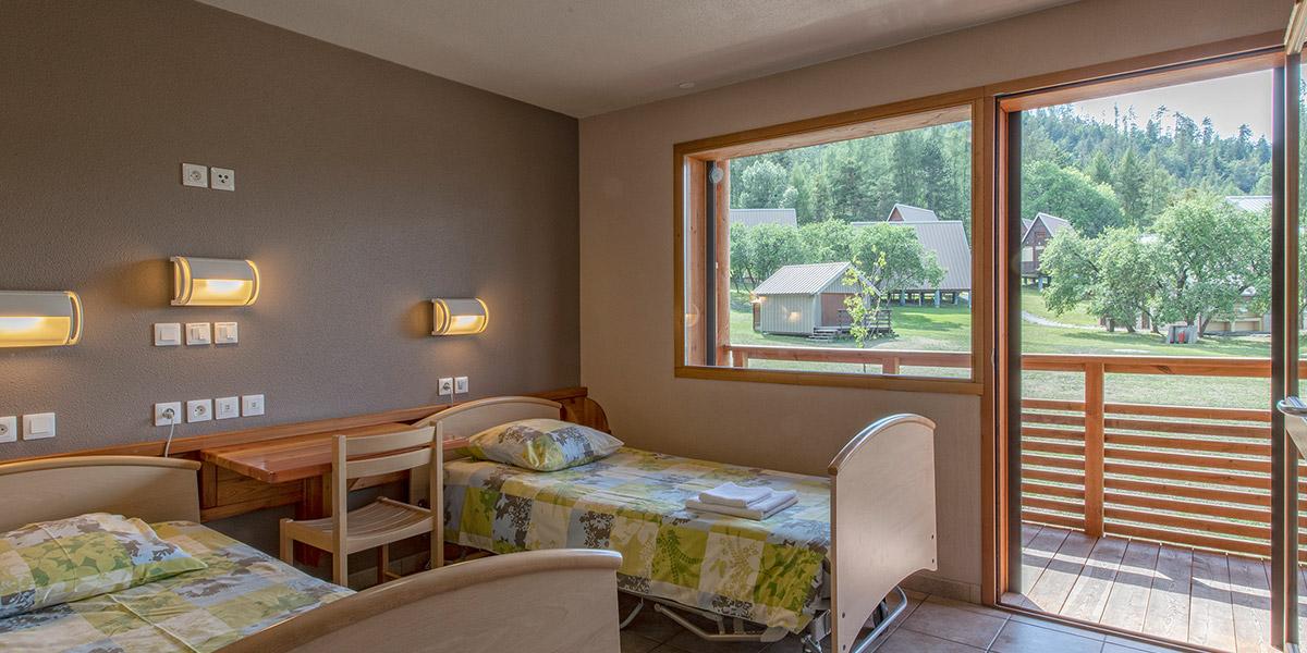 Chambres double accessibles au Domaine de Val Ubaye