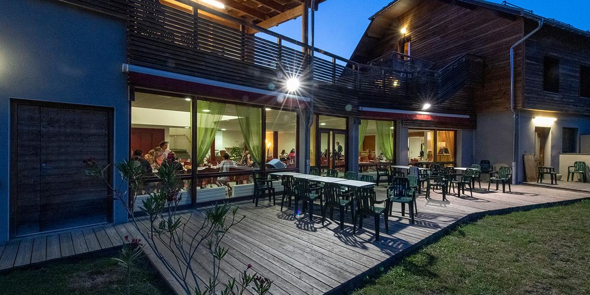 Photo de la terrasse du Domaine de Val Ubaye 