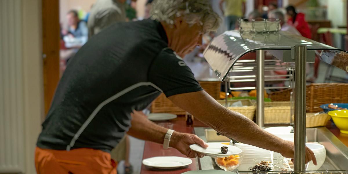 Repas en Self service au Domaine de Val Ubaye